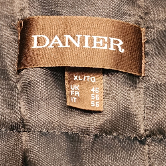 Danier Men's Black Leather Jacket - Picture 7 of 10